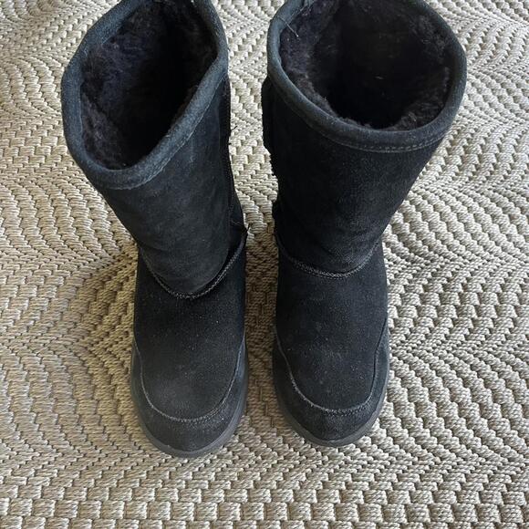 Black sheepskin Bearpaw lined boots #Bearpaw - Picture 1 of 6